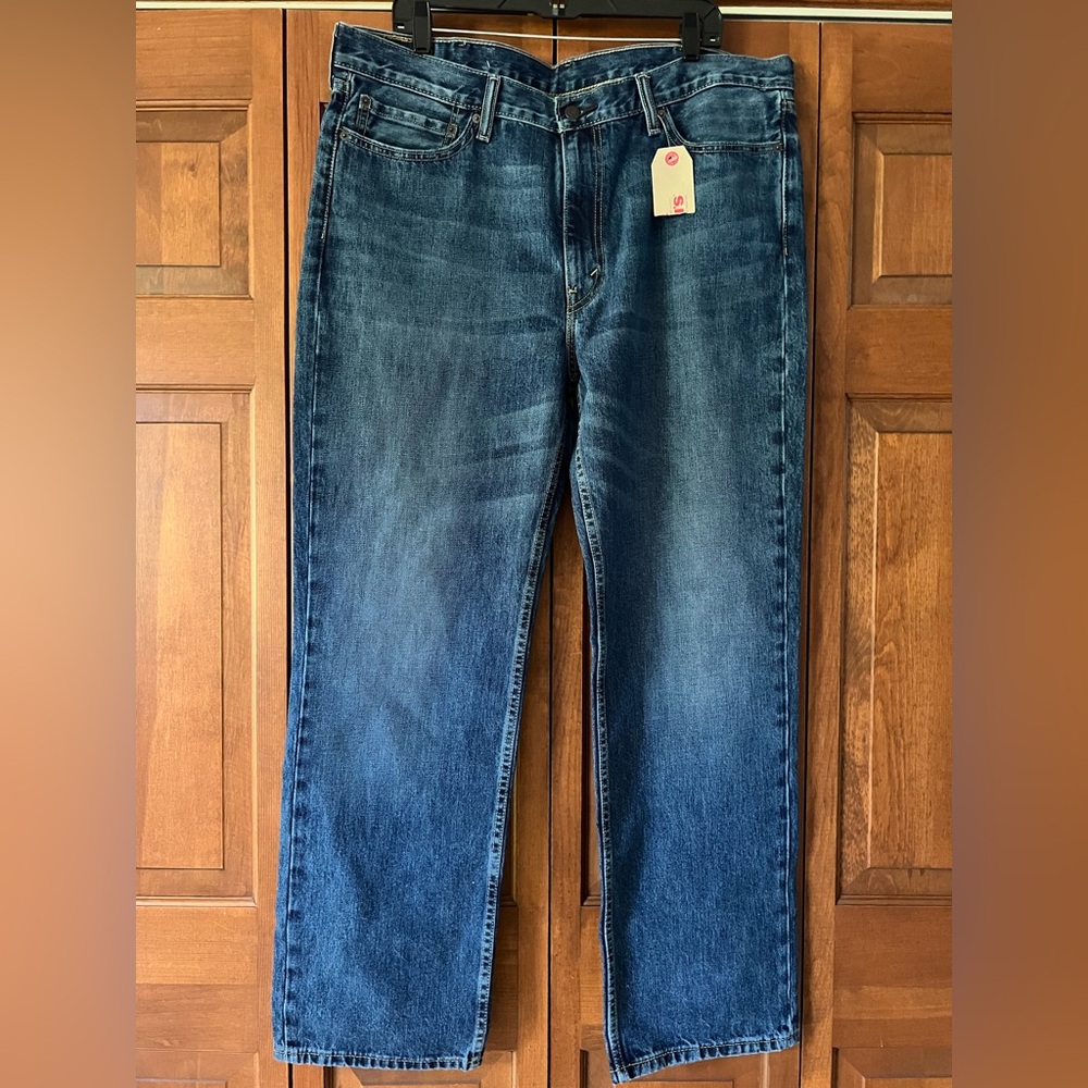 Levi's Relaxed Fit Dark Blue Jeans Size 40